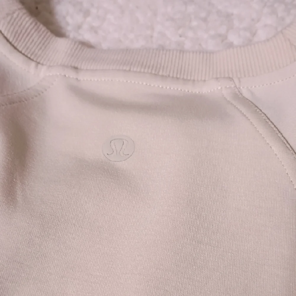 lululemon athletica Cream Cropped Pullover Sweatshirt‎